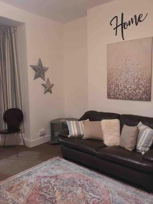 Hillcrest Cottage, Comfy Flat, Trendy Uplands Area สวอนซี ภายนอก รูปภาพ