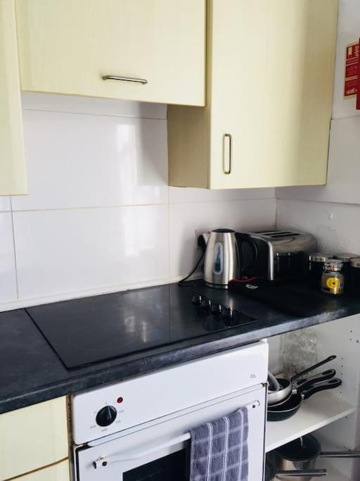 Hillcrest Cottage, Comfy Flat, Trendy Uplands Area สวอนซี ภายนอก รูปภาพ