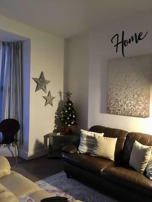 Hillcrest Cottage, Comfy Flat, Trendy Uplands Area สวอนซี ภายนอก รูปภาพ