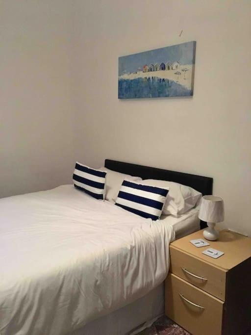 Hillcrest Cottage, Comfy Flat, Trendy Uplands Area สวอนซี ภายนอก รูปภาพ