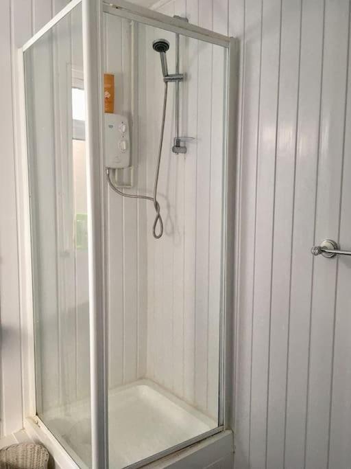 Hillcrest Cottage, Comfy Flat, Trendy Uplands Area สวอนซี ภายนอก รูปภาพ